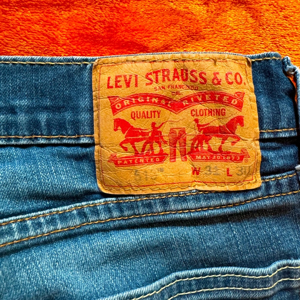 513 Blue Levi Jeans